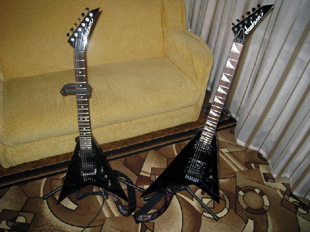 Jackson Guitars: King V, RR3 Pro